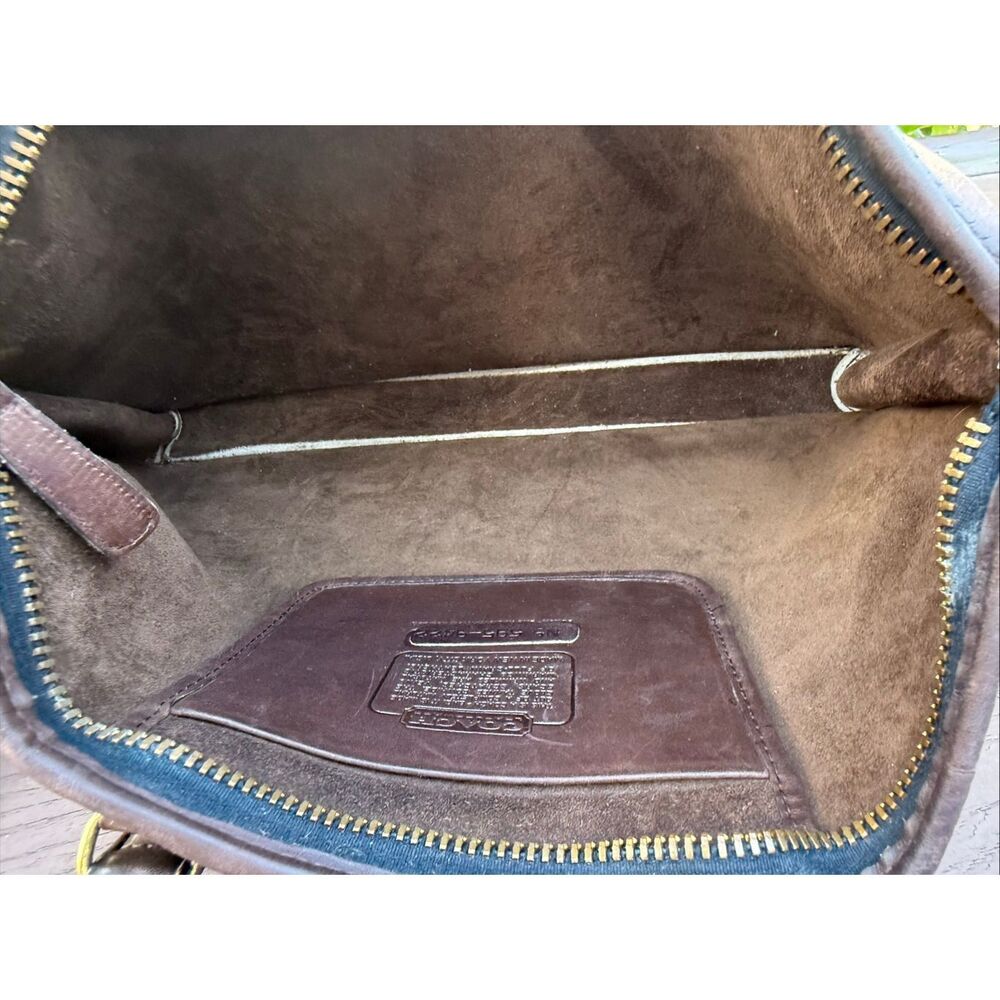 Vintage Coach Handle Portfolio - Picture 5 of 9